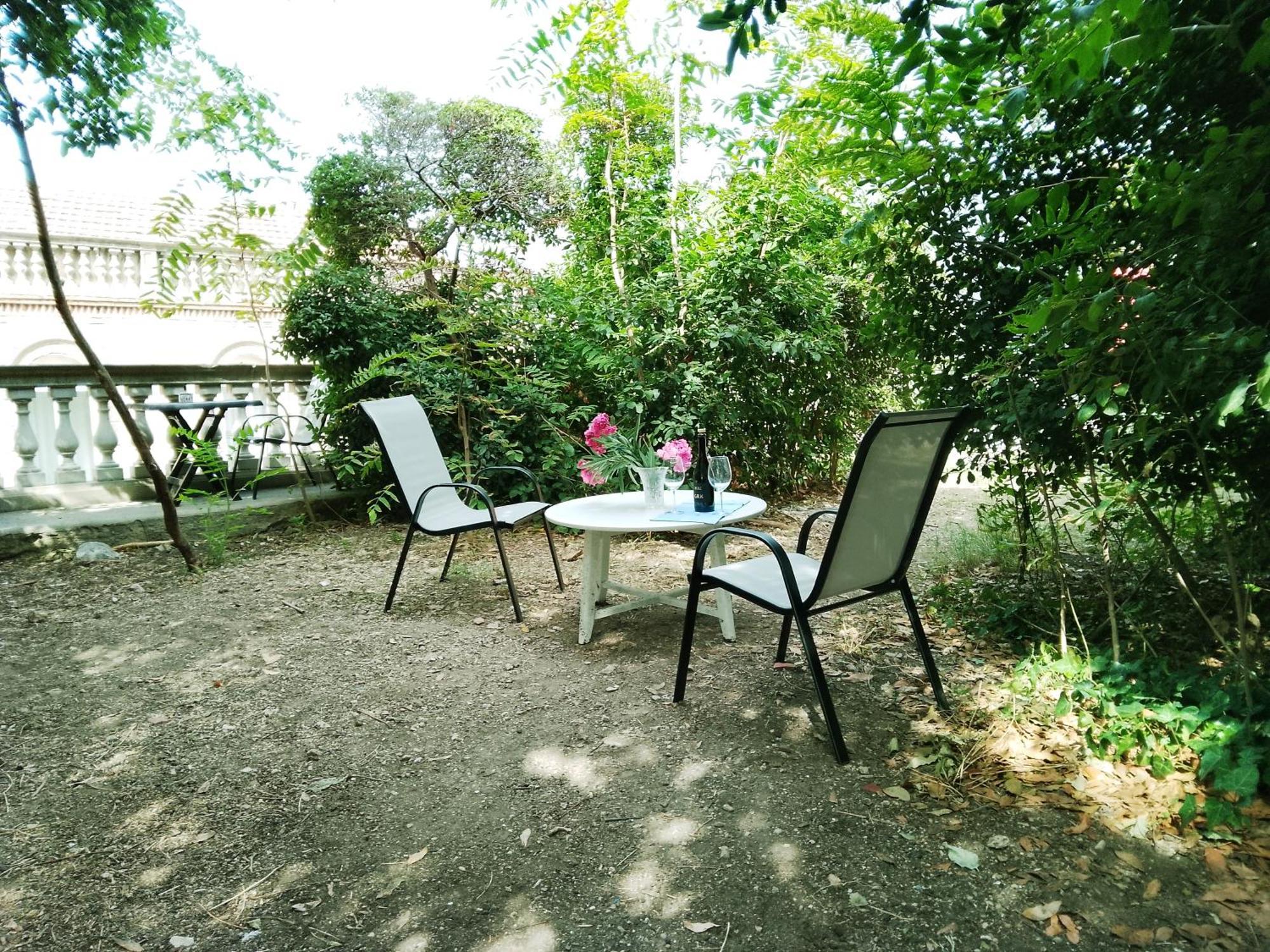 Garden Apartment Split Exterior photo